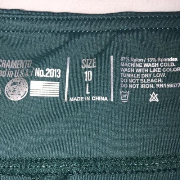 IAB 3"  No Ride Shorts Mallard Green Arrows Size Large 10 Yoga Athletic Workout - Picture 2 of 8